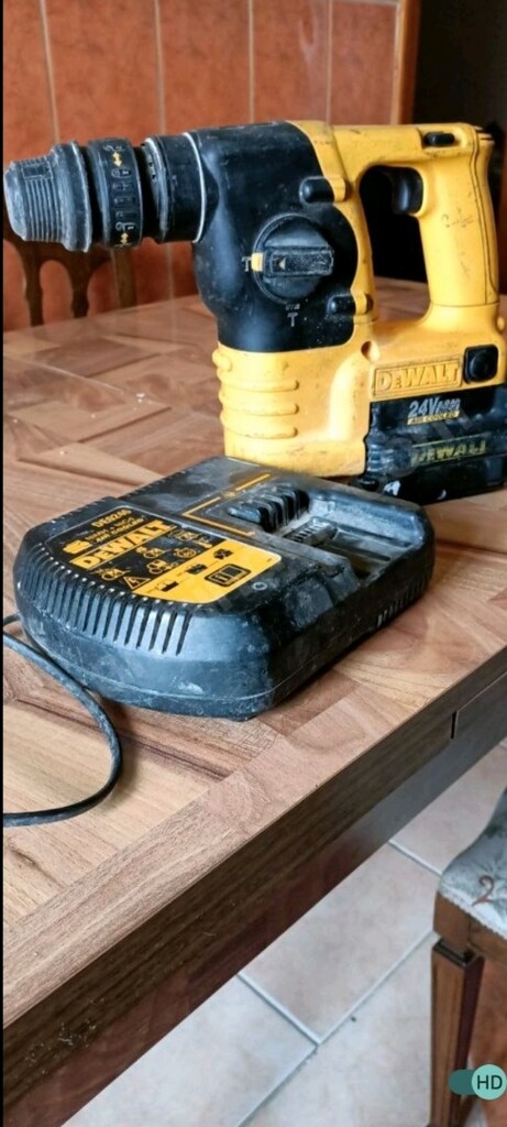 ŞARJLI 24 VOLT ORJİNAL ALMAN DEWALT BİJON KIRICI DELİCİ DARBELİ MATKAP - 5