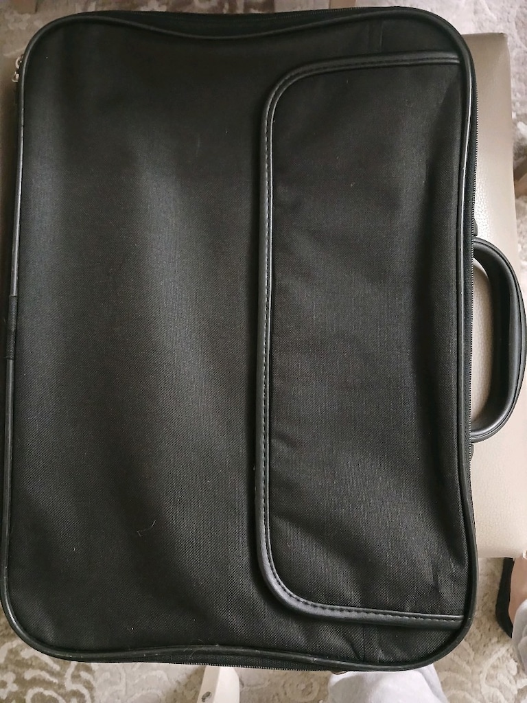 Toshiba Satellite L40-139 - 5