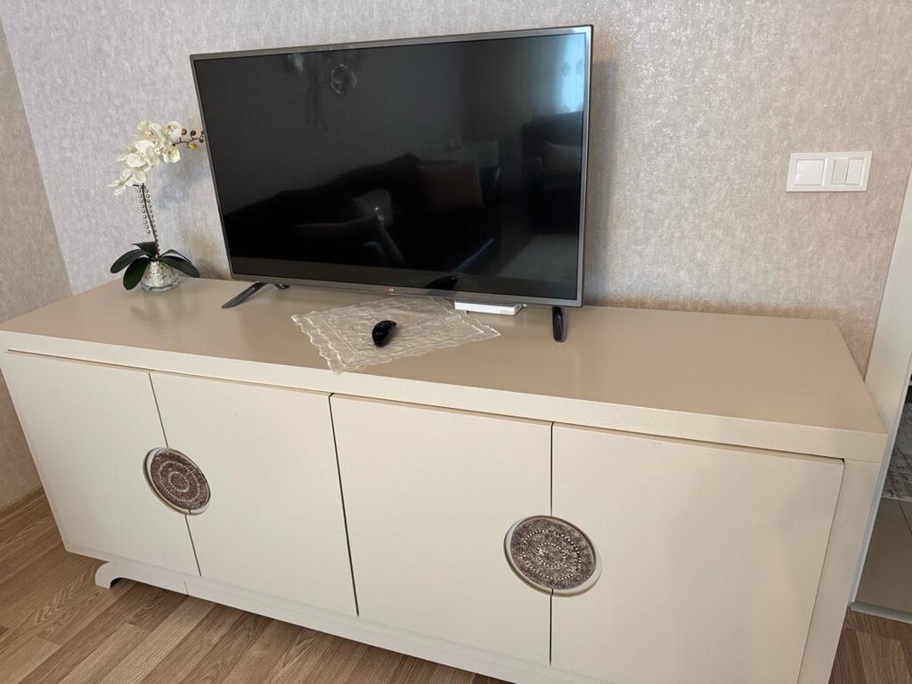 Şık ve Özenle Kullanılmış Komple Salon Takımı | Koltuk Takımı + Konsol - 10