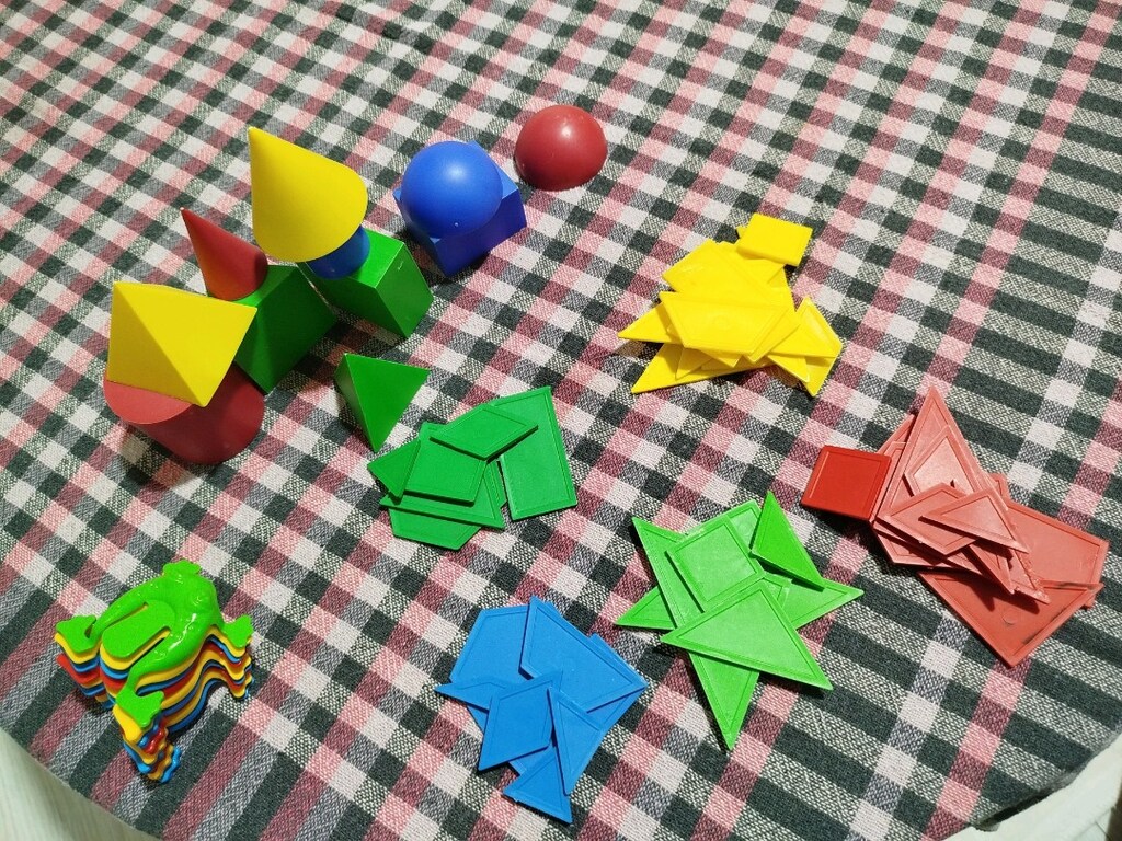 geometrik desenli oyuncaklar - 2