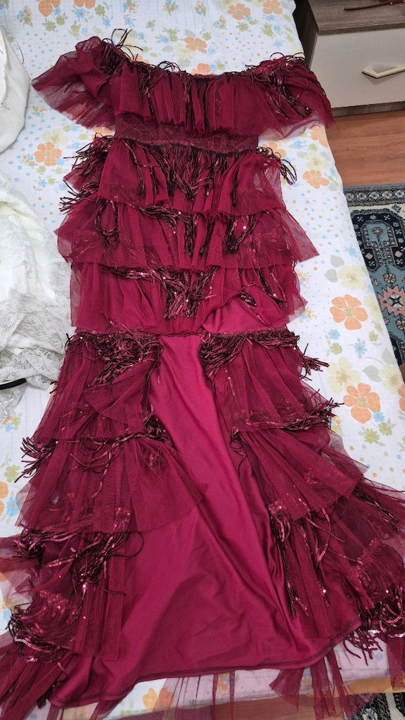Pullu Katmanlı Abiye Kırmızı Elbise - 2