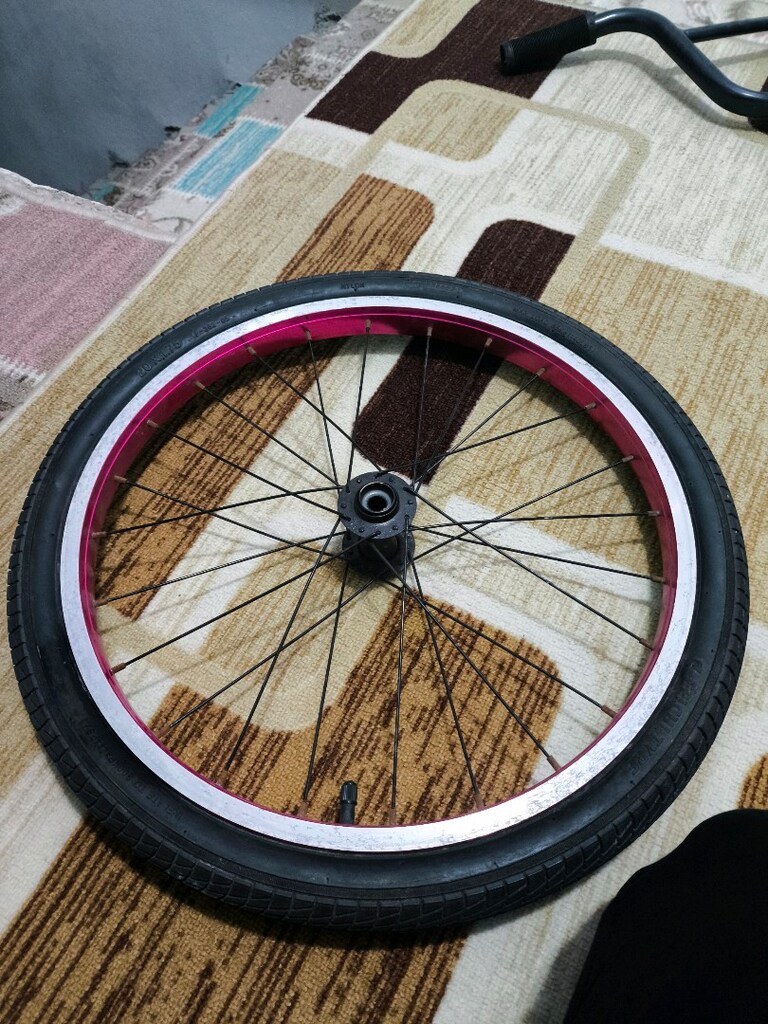 BMX Jant sıfırdır Üstünde uzun zaman durduğu için çizik vardir - 2