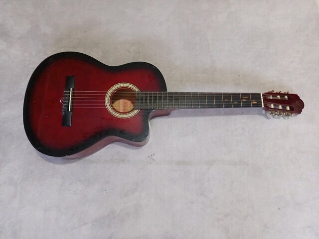 paketli yeni teller hediyeli gitar