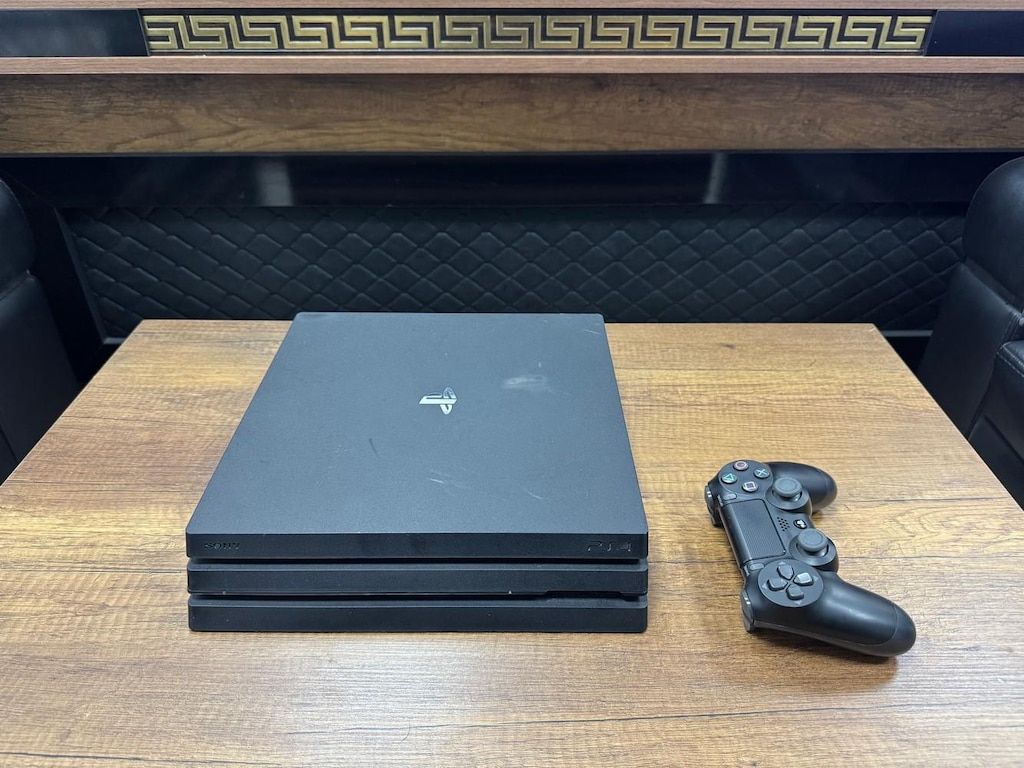 PlayStation 4 Pro Tek Kol Oyun Konsolu - 4