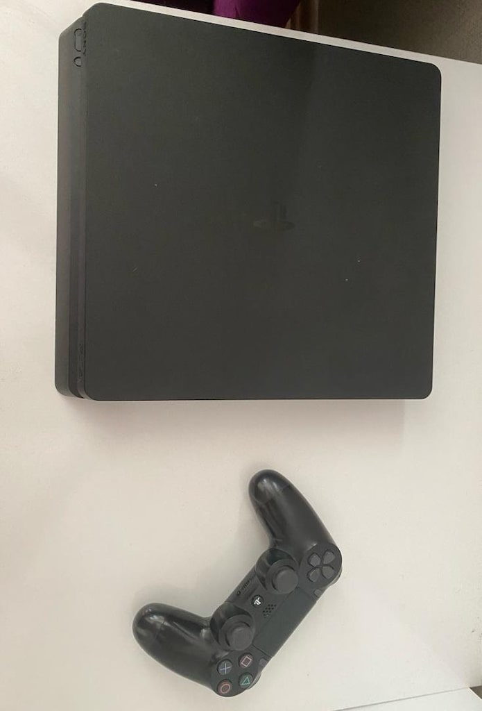 PS4 SLİM