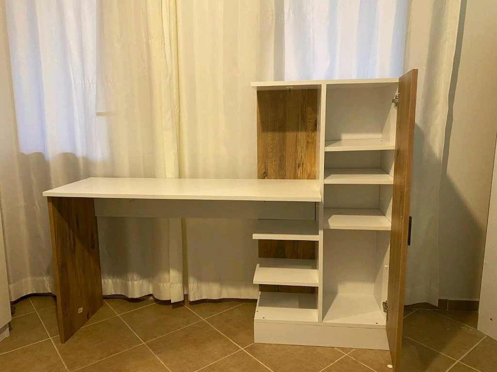 Kullanışlı Çalışma Masası - 3