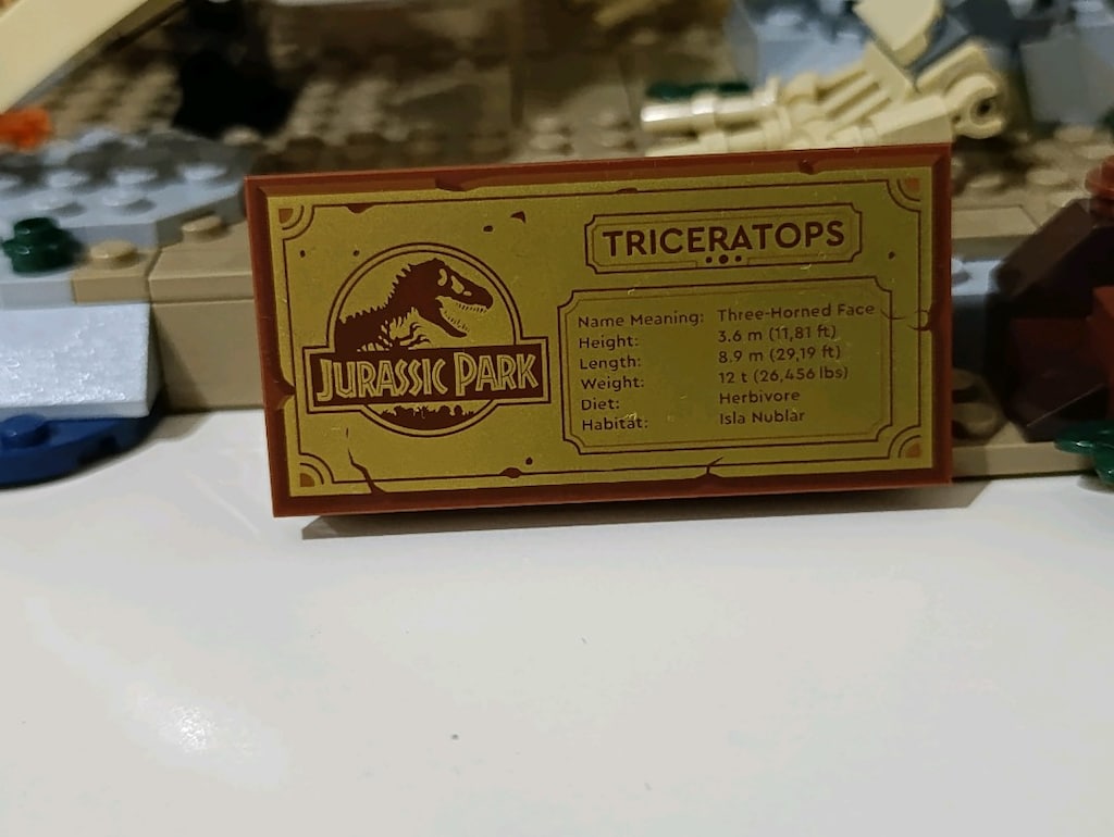 LEGO Jurassic Park 77985 - Dinosaur Fossils: Triceratops - 6