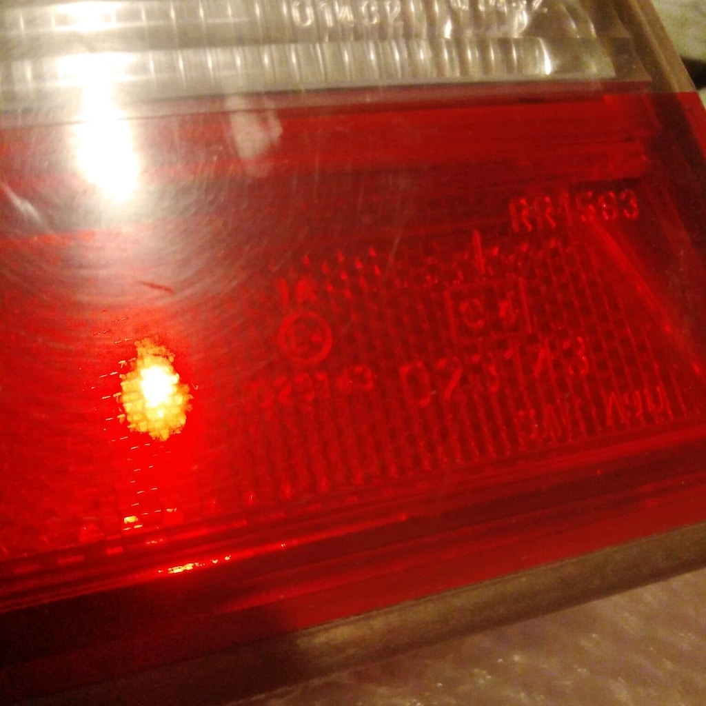 MİTSUBİSHİ GALANT SOL STOP SAĞDA MEVCUT - 2