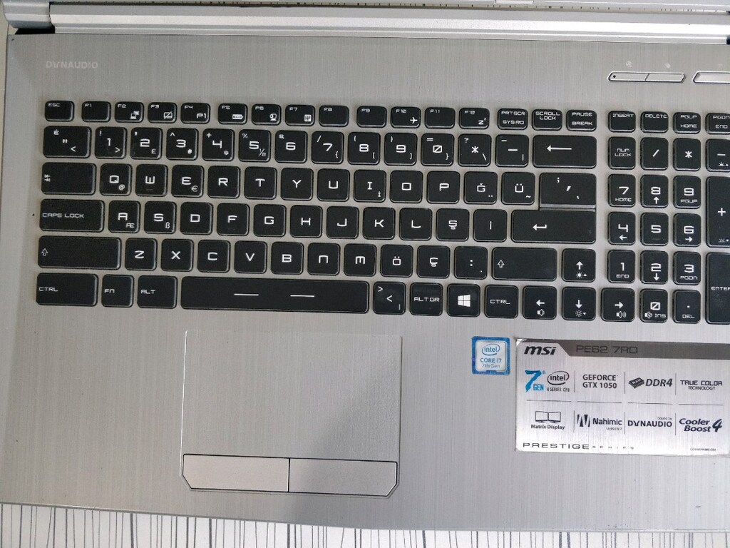 MSI prestige gaming oyuncu laptop SSD ve HDD var - 6