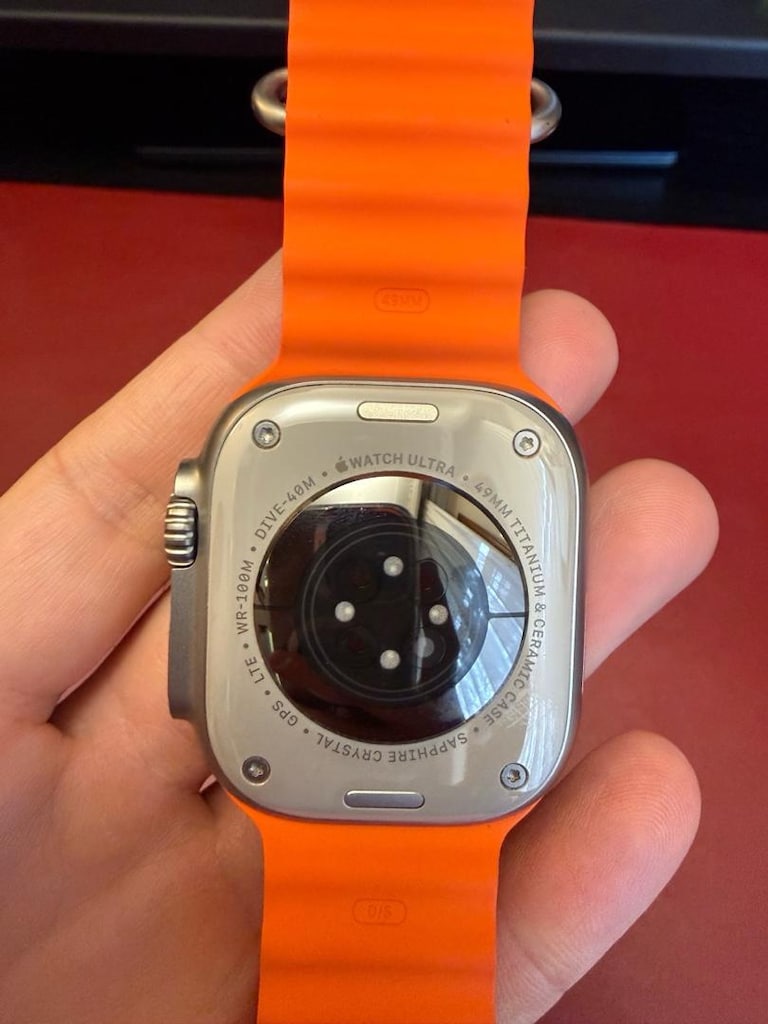 Apple Watch Ultra 2 - 4