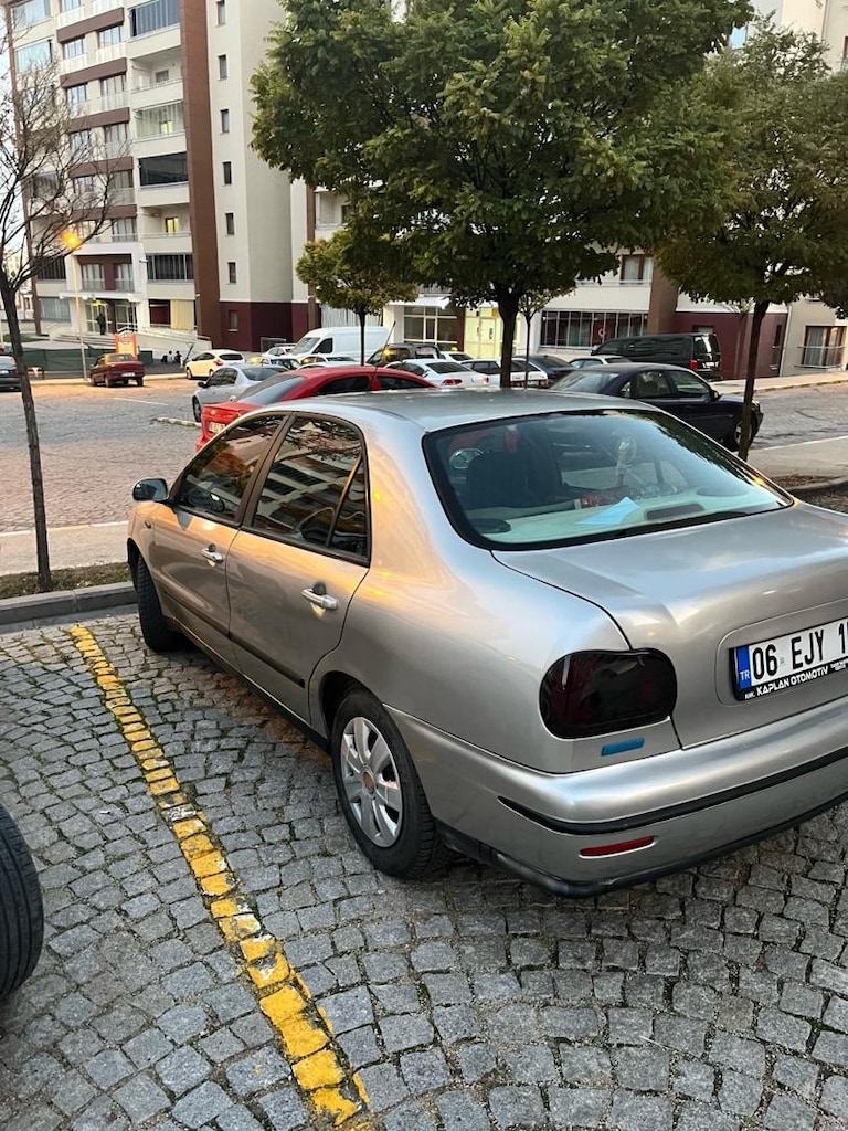 2001 Marea - 7