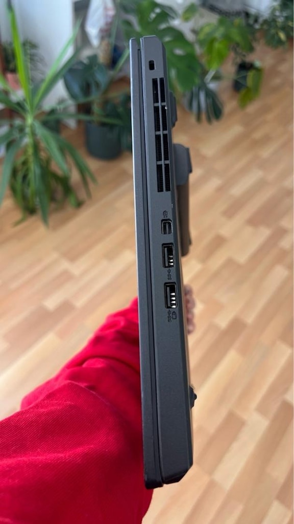 Lenovo ThinkPad T550 i7 / 8 GB RAM / 128 GB SSD + Çanta & Mouse - 5