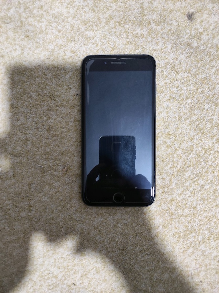 iPhone 8 Plus - 2