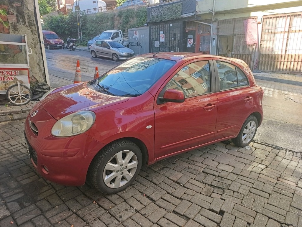 Nissan Micra - 2
