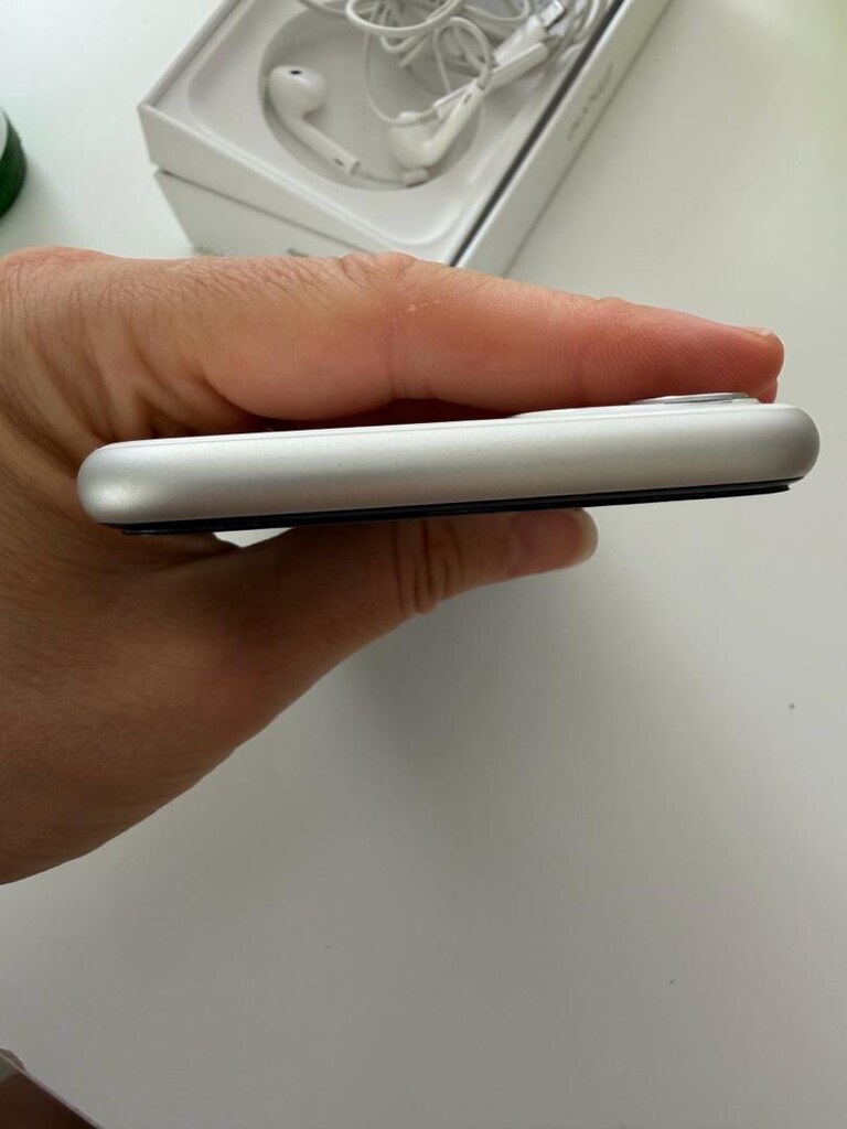 Iphone 11 - 4