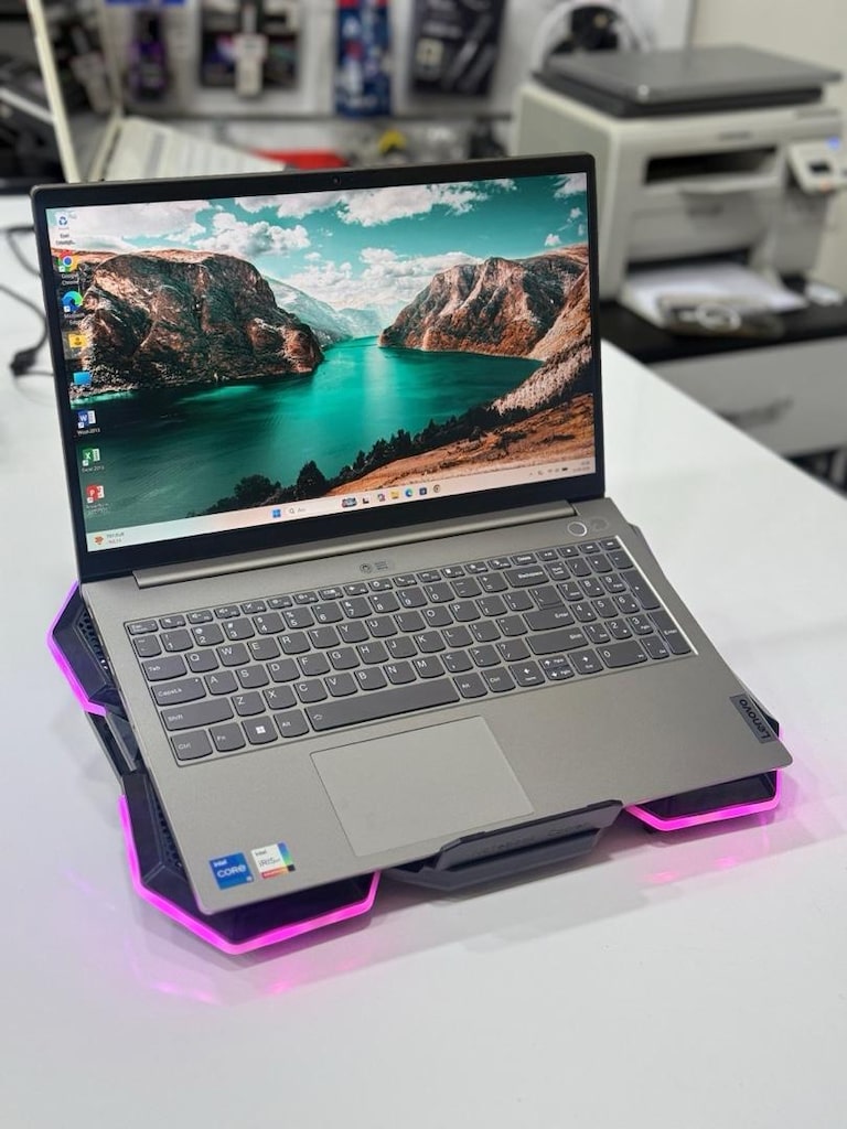 SIFIRINDAN FARKSIZ LENOVA THİNKBOOK LAPTOP İNTEL İ5 - 4