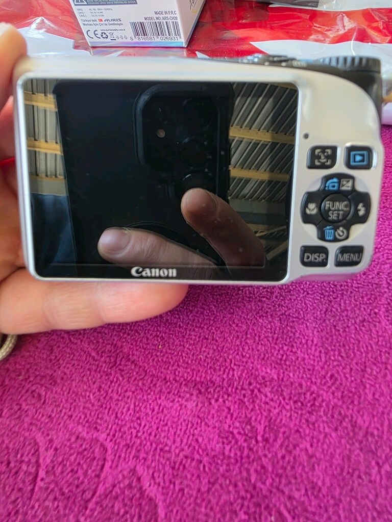 Canon PowerShot A2200 - 5