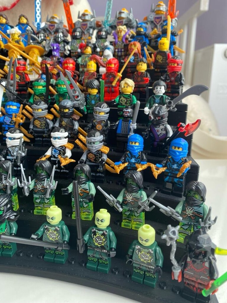 Lego Karışık Minifigürler - 10