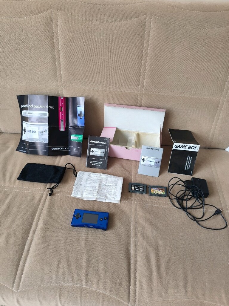 Nintendo gameboy micro - 12