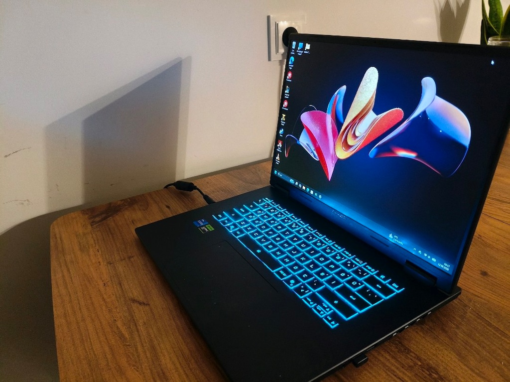 Gigabyte Gaming A16 CMH | i7-13620H / RTX 4050 / 32GB RAM / 16" 165Hz - 3