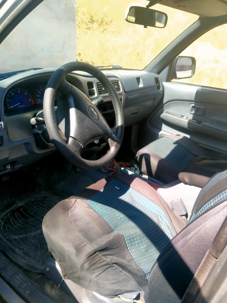 2005 model Hilux kamyonet - 12