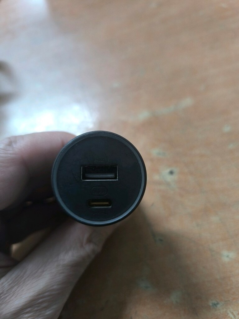 mi araç şarj cihazı 100 W - 2