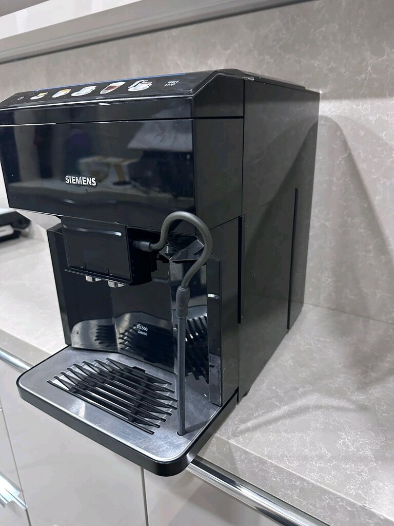 Sıfır ayarında Siemens EQ500 classic kahve makinesİ 5 DEFA KULLANILDI - 2