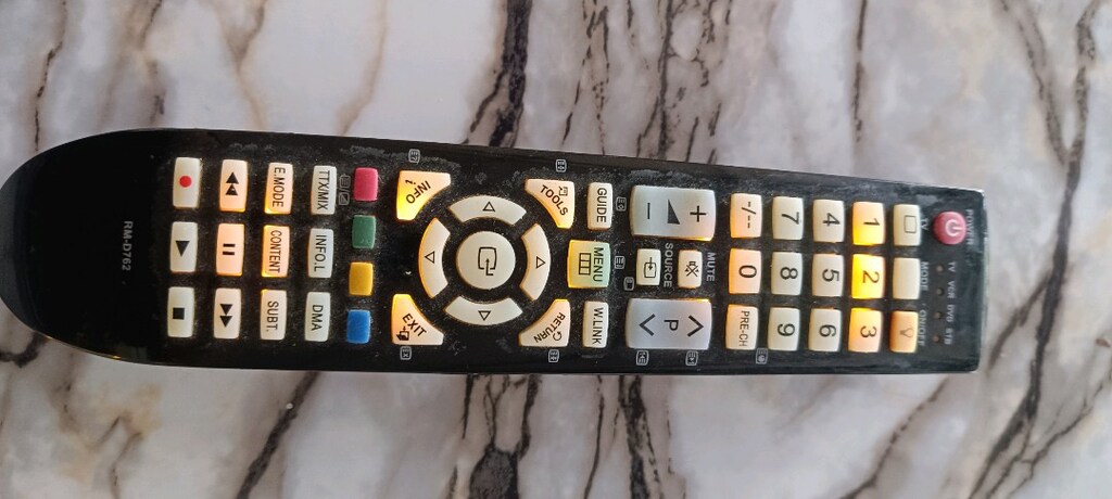 Samsung tv kumandası - 2