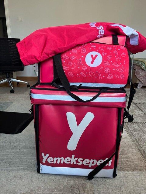 hiç kullanılmamış yemeksepeti kurye ekipmanları