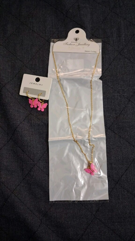 pembe kelebekli altın renk kız cocuk kolye küpe