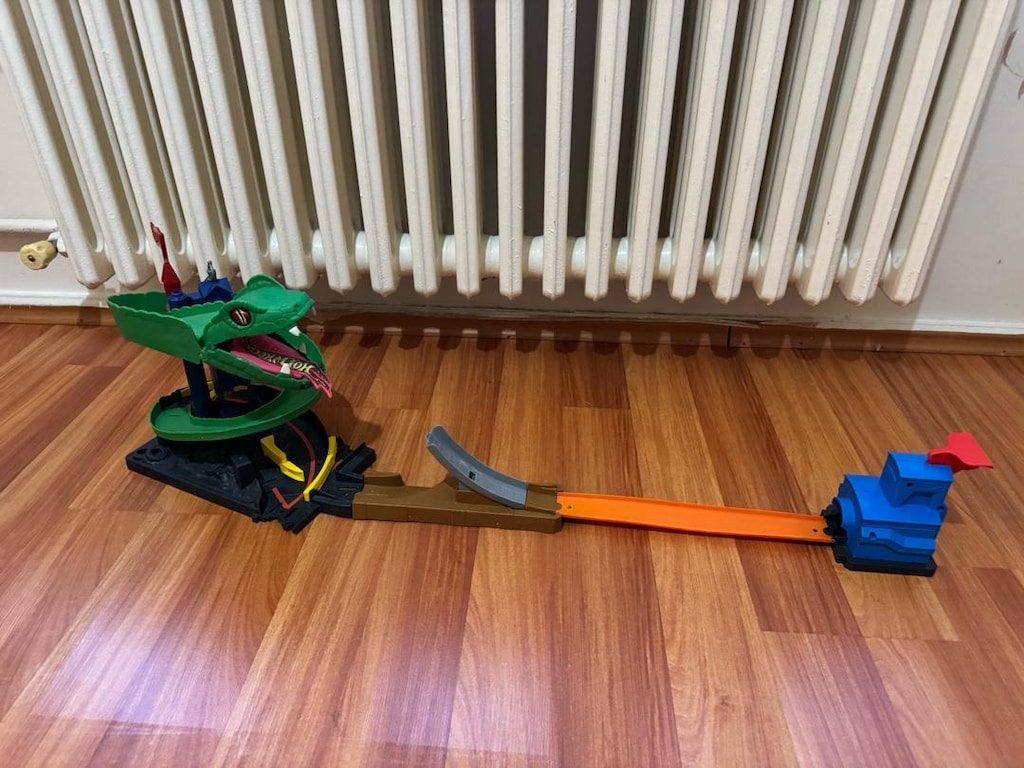 Hot Wheels City Yılan Loop Ve Akrobasi Oyun Seti - 3
