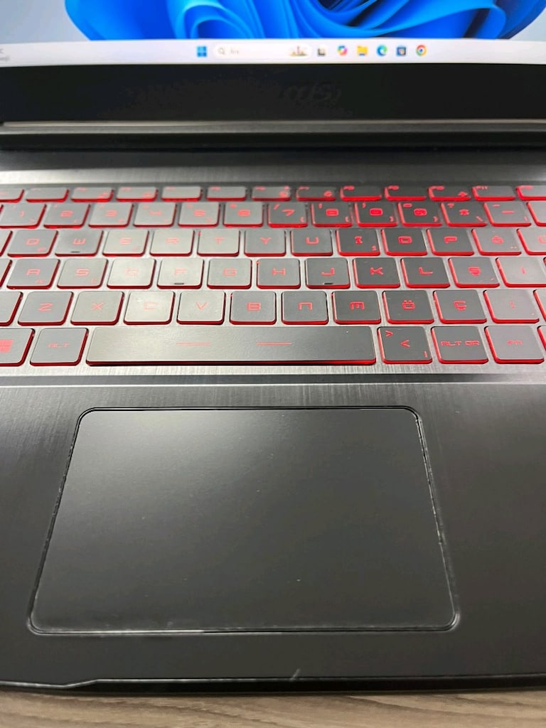 TEMİZ SORUNSUZ MSI THIN 15 - 4