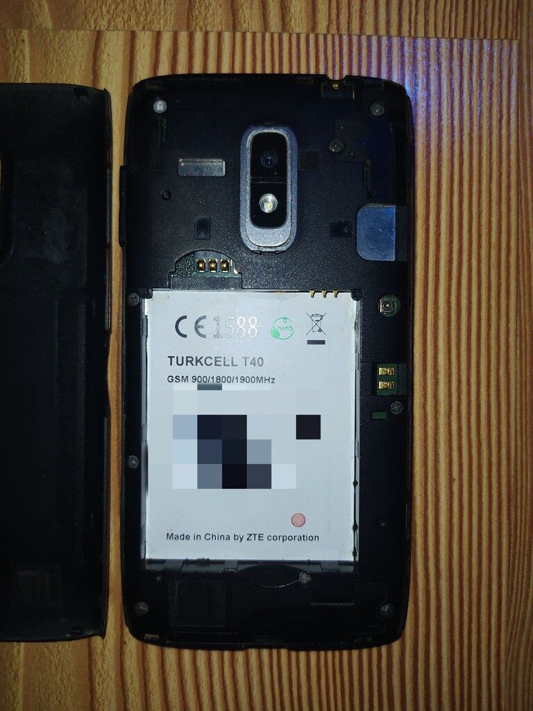 Turkcell T40 Marka Eski Telefon - 13
