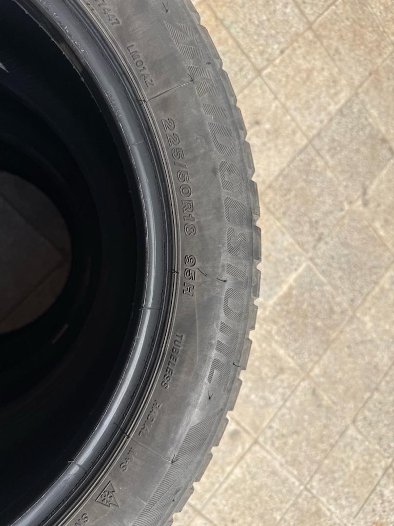 biridgestone 225-50-18 4 adet lastik - 5