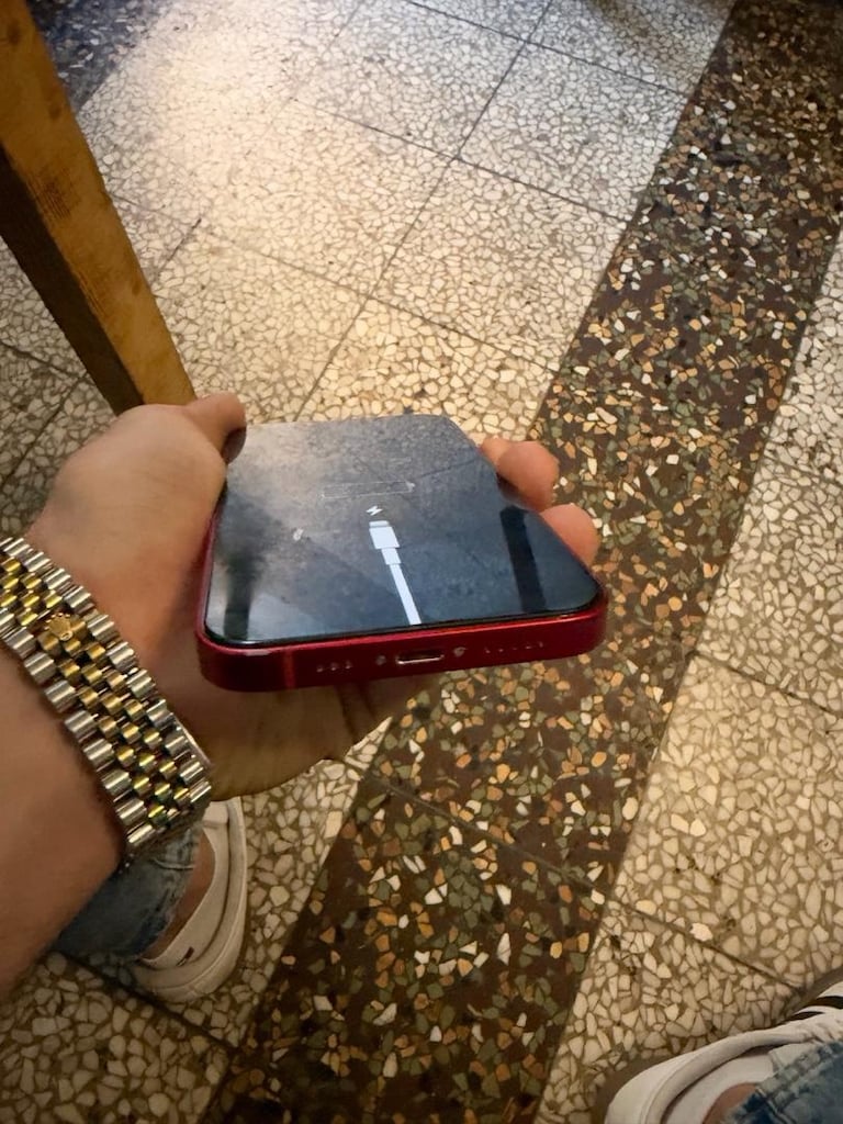 iphone 13 red yd - 3