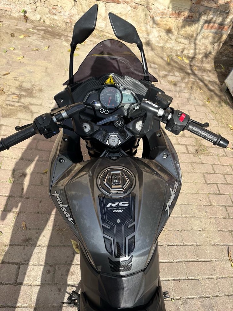 Kazasız BAJAJ RS200 2023 model Bakımlı Muayne Yeni - 15
