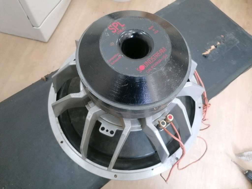 OLD SCHOOL SOUNDSTREAM ÇİFT BOBİN KABİNLİ 38 CM SUBWOFER BAS 1000rms - 5
