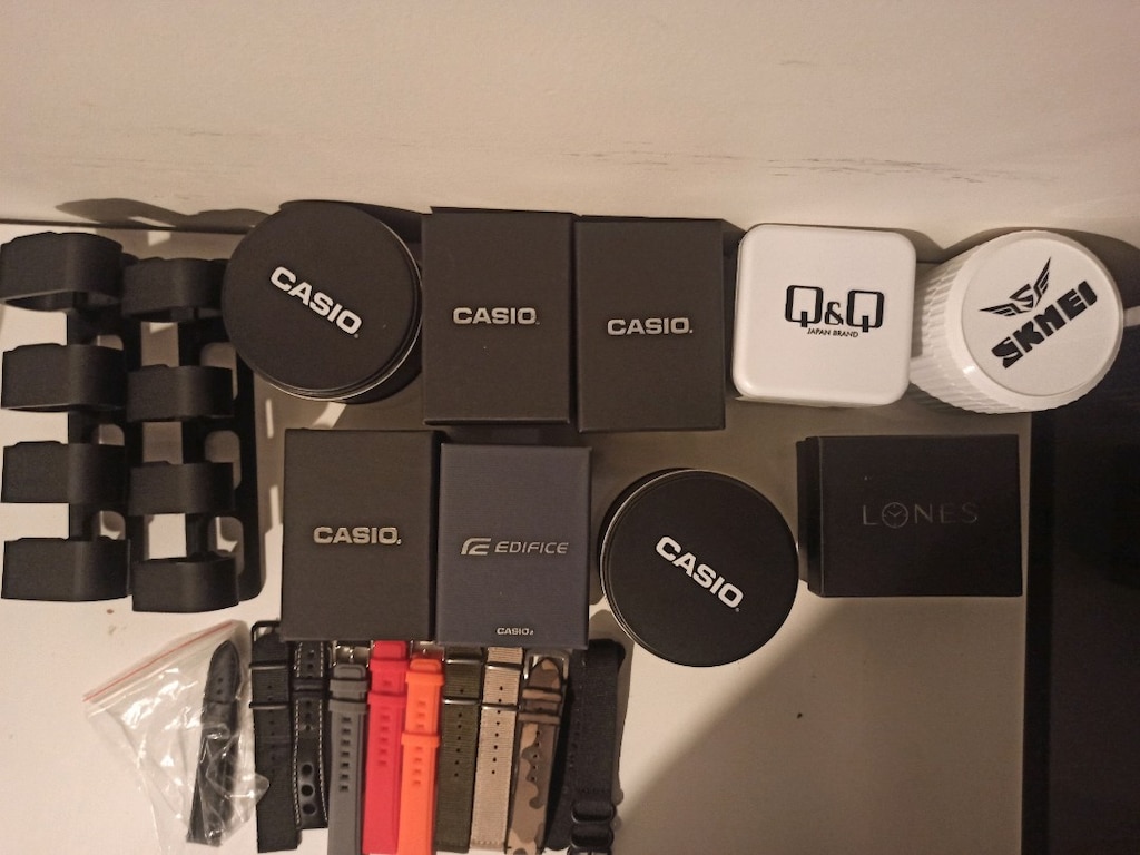 Satılık Casio Saatler, Kordonlar ve Standlar (Toplu Fiyat) - 4