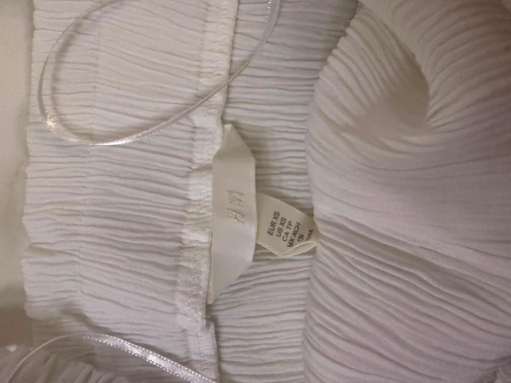 H&M Beyaz Gipeli Crop Askılı Bluz - 3
