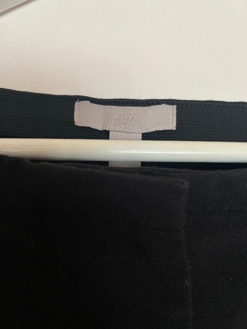 H&M marka Siyah Düz Kesim Pantolon