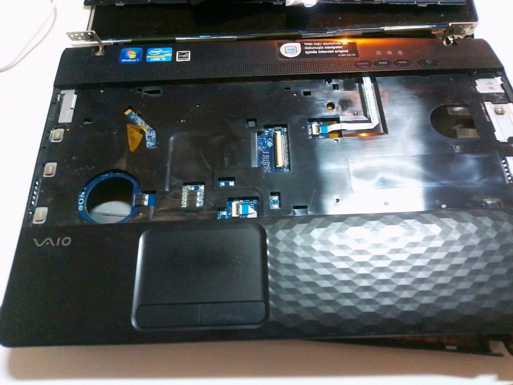 Sony vaio pcg 71911m kasa alt kapak ve parcalar - 2
