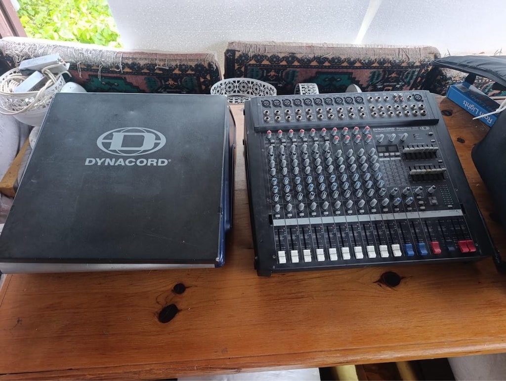 Dynacord power mate 1000 - 4