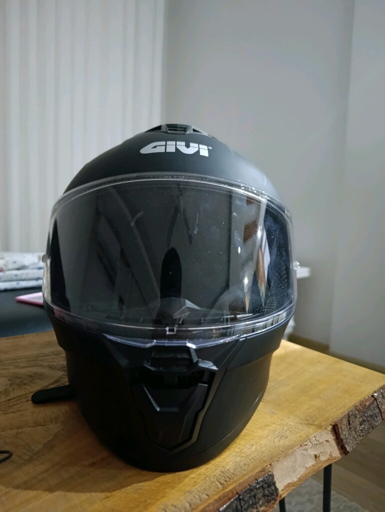 givi siyah kask - 5
