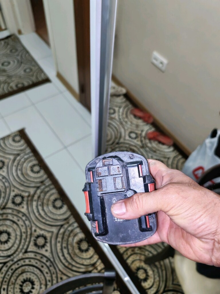 BOSCH MATKAP AKÜSÜ 1AD. VAR YER BUCA - 5