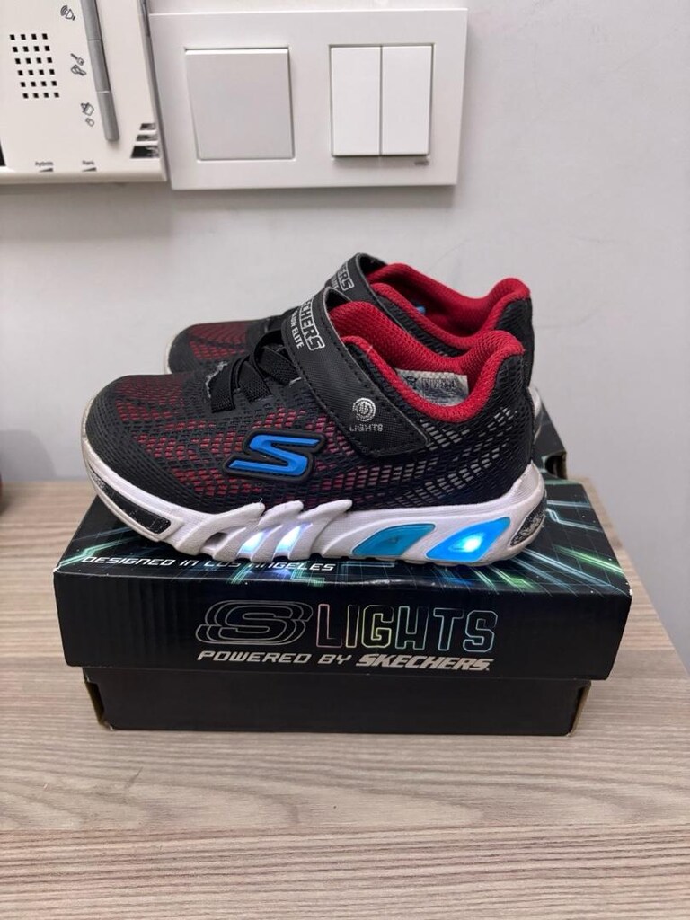 24 Numara Işıklı Skechers Çocuk Ayakkabısı - 2