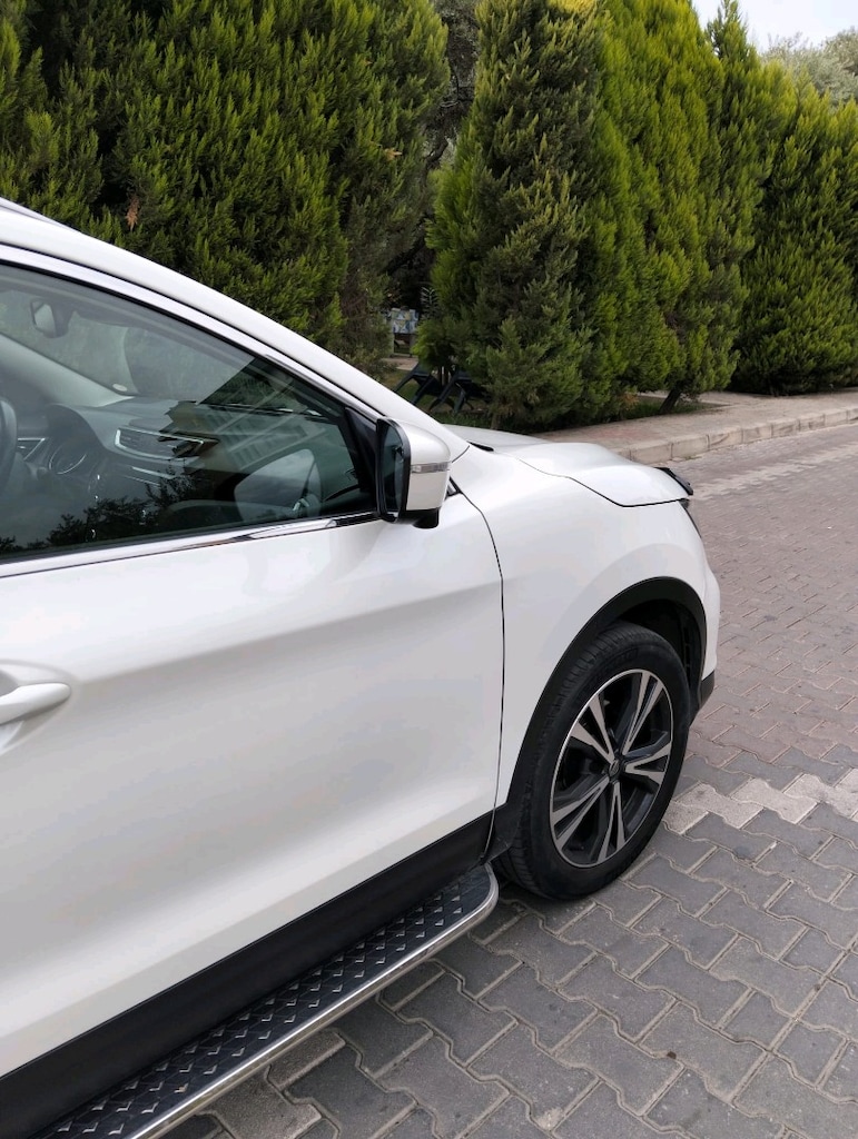 Nissan Qashqai - 4