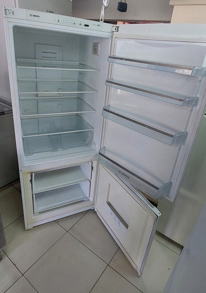 BOSCH NOFROST BUZDOLABI - 6
