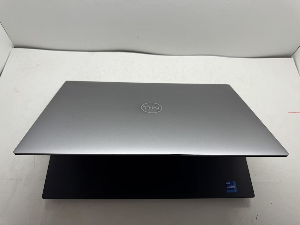 DELL PRECİSİON WORKSTATİON İ7 11. NESİL 32 GB RAM 512 NVME - 8