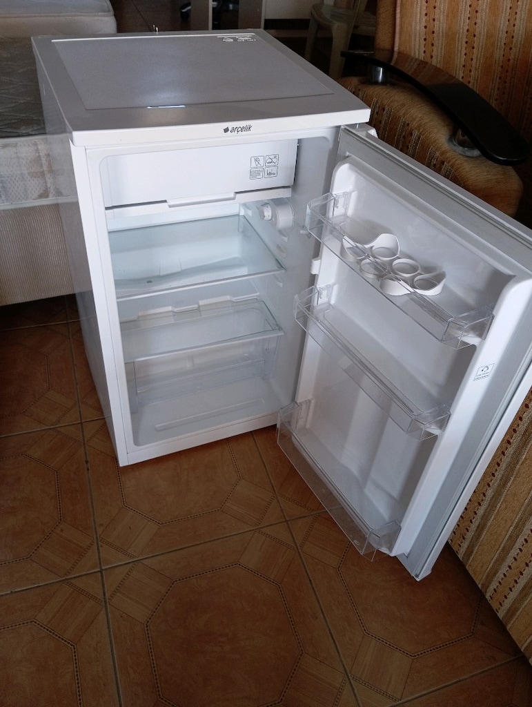 sıfır ayarında arçelik mini buzdolabı - 2