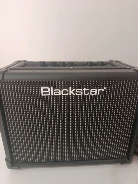 Blackstar elektro gitar amfisi